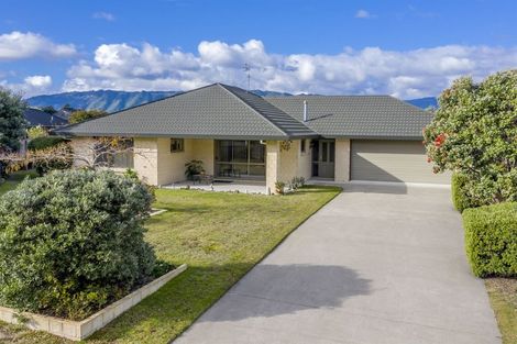 Photo of property in 23 Leanne Way, Waikanae Beach, Waikanae, 5036