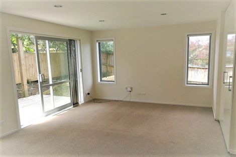 Photo of property in 16 Trinidad Road, Sunnynook, Auckland, 0620