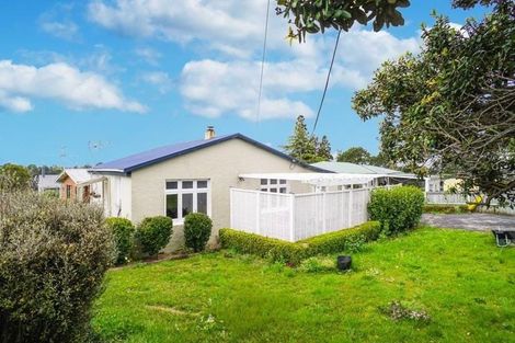 Photo of property in 87 Don Buck Road, Massey, Auckland, 0614