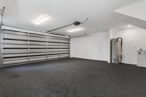 Photo of property in 37c Tawhiri Road, One Tree Hill, Auckland, 1061