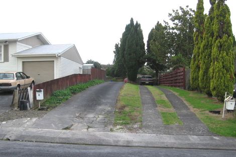 Photo of property in 10 Vina Place, Massey, Auckland, 0614