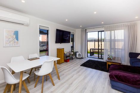 Photo of property in 1 Raeble Walkington Lane, Wallaceville, Upper Hutt, 5018