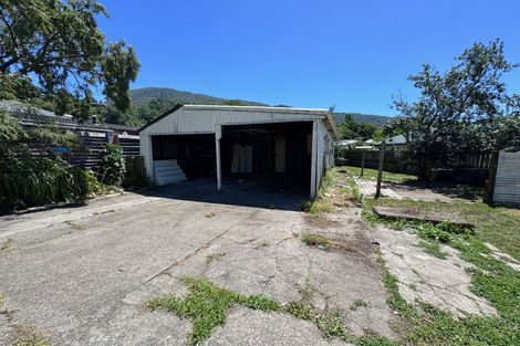 Photo of property in 25 Wairau Road, Picton, 7220