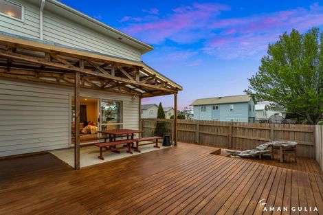 Photo of property in 19 Waitoro Lane, Henderson, Auckland, 0612