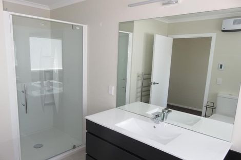 Photo of property in 18a Carluke Street, Paparangi, Wellington, 6037