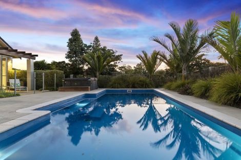 Photo of property in 202 Oraha Road, Kumeu, 0892