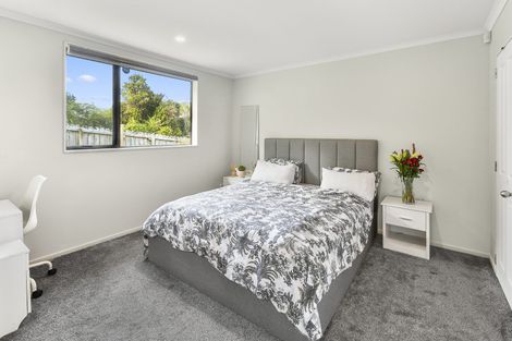Photo of property in 17a Keri Vista Rise, Papakura, 2110
