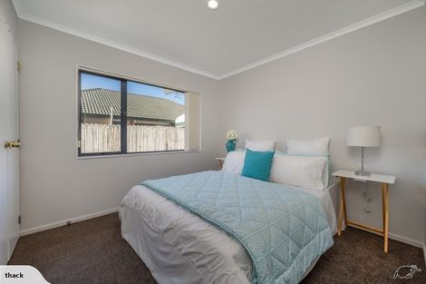 Photo of property in 3 Naul Place, East Tamaki Heights, Auckland, 2016