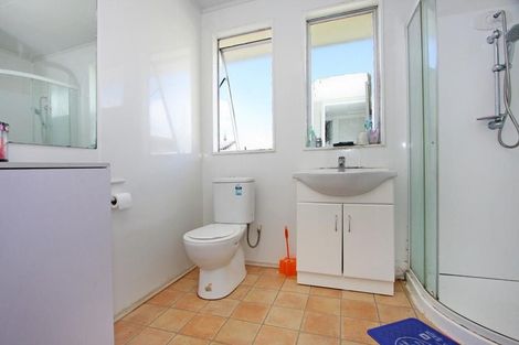 Photo of property in 1/18 Kennington Drive, Clendon Park, Auckland, 2103