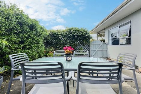 Photo of property in 2/191 Kennedy Road, Marewa, Napier, 4110