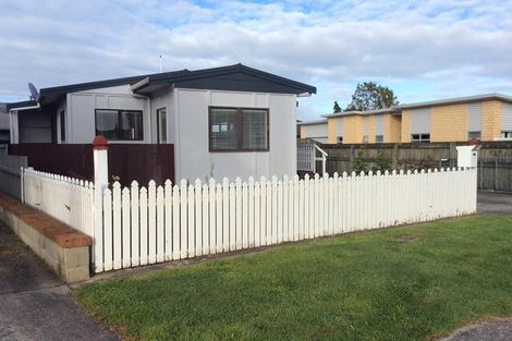 Photo of property in 30b Robinson Avenue, Holdens Bay, Rotorua, 3010