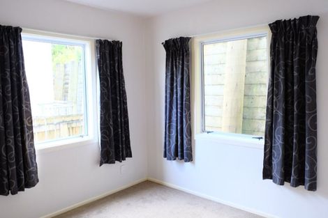 Photo of property in 26a Redwood Avenue, Tawa, Wellington, 5028