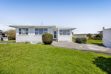 Photo of property in 7 Rosendale Avenue, Spotswood, New Plymouth, 4310