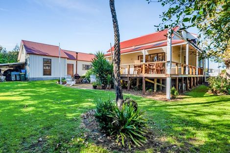 Photo of property in 38 Victoria Street, Patea, 4520