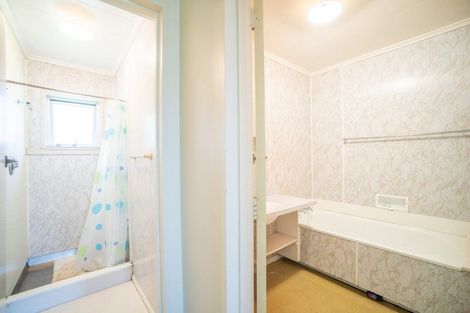 Photo of property in 3 Seddon Street, Takaro, Palmerston North, 4412