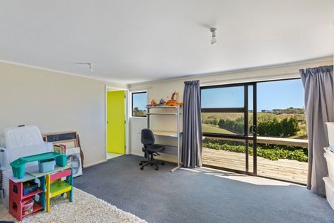 Photo of property in 55 Pitt Road, Hillsborough, New Plymouth, 4372