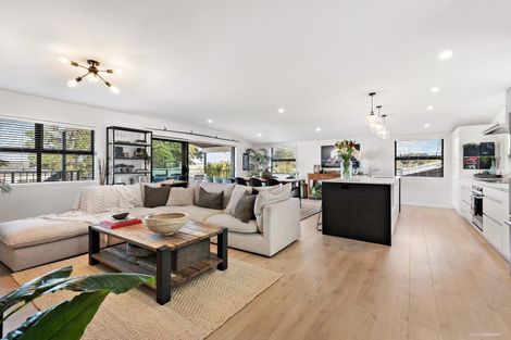 Photo of property in 7 Ronald Avenue, Glenbrook, Waiuku, 2681