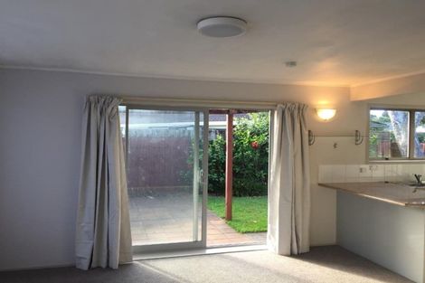 Photo of property in 2/32 Kindergarten Drive, Conifer Grove, Takanini, 2112