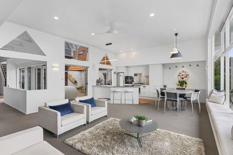 Photo of property in 69c Princes Street, Northcote Point, Auckland, 0627