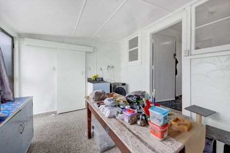 Photo of property in 30 Leicester Street, Patea, 4520