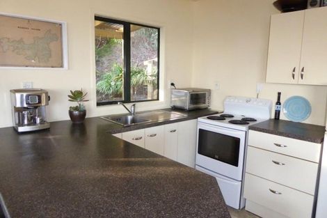 Photo of property in 22 Okoka Road, Omiha, Waiheke Island, 1081