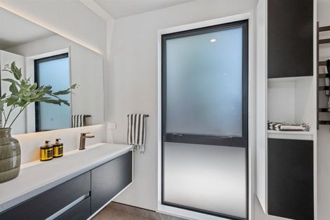 Photo of property in 22 Normans Road, Strowan, Christchurch, 8052