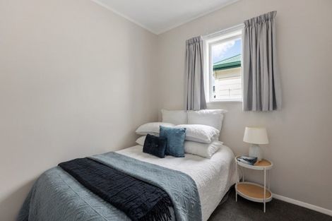 Photo of property in 4a Tarawera Road, Johnsonville, Wellington, 6037