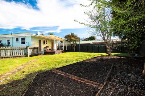 Photo of property in 21 Turenne Street, Inner Kaiti, Gisborne, 4010