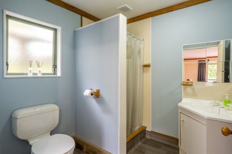 Photo of property in 14 Makahika Road, Levin, 5571