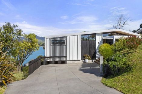 Photo of property in 21 Point Street, Raglan, 3225
