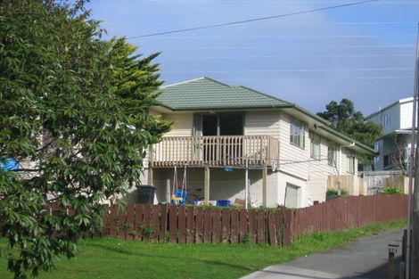 Photo of property in 271 Triangle Road, Massey, Auckland, 0614