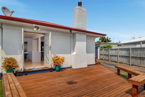 Photo of property in 14 Crane Street, Mount Maunganui, 3116