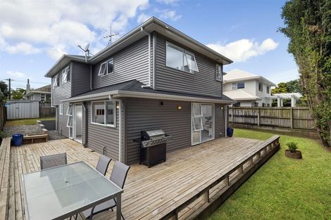 Photo of property in 116a Forrest Hill Road, Forrest Hill, Auckland, 0620