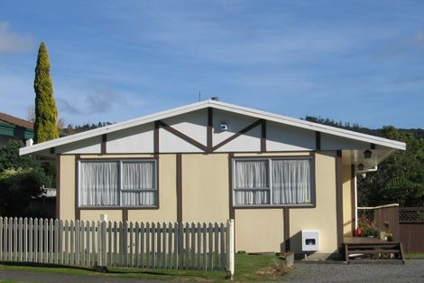 Photo of property in 70 Kairimu Street, Stokes Valley, Lower Hutt, 5019