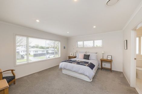Photo of property in 48a Churchill Avenue, Hokowhitu, Palmerston North, 4410