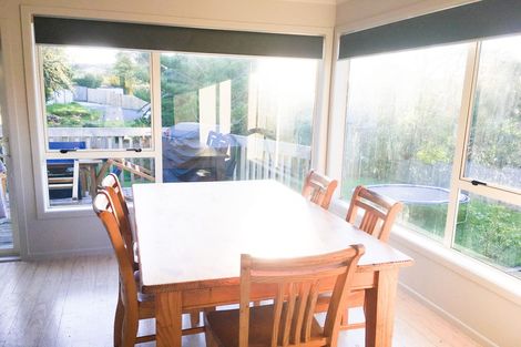 Photo of property in 10 Dobell Road, Stanmore Bay, Whangaparaoa, 0932