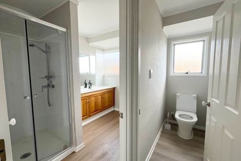 Photo of property in 2/15 Summermist Drive, Northpark, Auckland, 2013