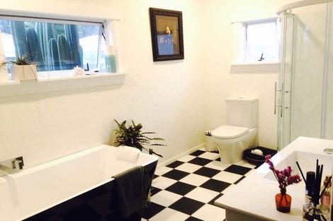 Photo of property in 179 Mangorei Road, Merrilands, New Plymouth, 4312