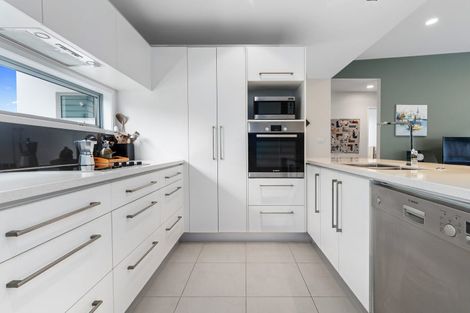 Photo of property in 22 Aubrey Way, Brookfield, Tauranga, 3110