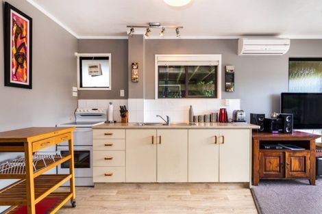 Photo of property in 1 Ewing Grove, Acacia Bay, Taupo, 3330