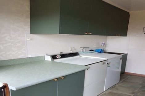 Photo of property in 126 Centennial Avenue, Helensburgh, Dunedin, 9010