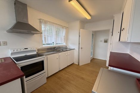 Photo of property in 39 Vera Road, Te Atatu South, Auckland, 0610