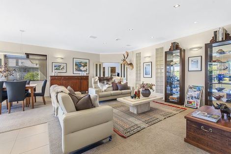 Photo of property in 14a Veale Road, Frankleigh Park, New Plymouth, 4310