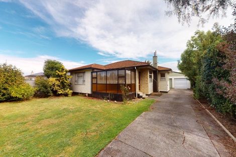 Photo of property in 12 Gloucester Street, Takaro, Palmerston North, 4412