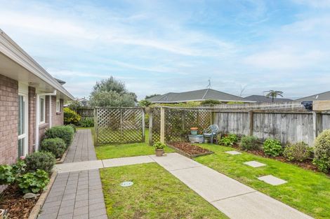 Photo of property in 100 Michael Road, Paraparaumu Beach, Paraparaumu, 5032