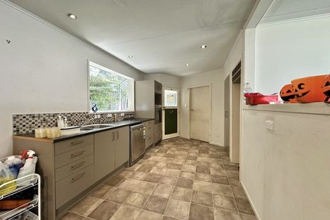 Photo of property in 20 Robson Street, Stokes Valley, Lower Hutt, 5019