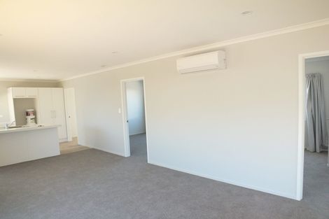 Photo of property in 387 Estuary Road, South New Brighton, Christchurch, 8062