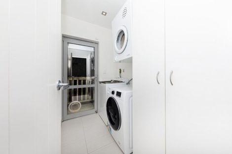 Photo of property in 2/49 Lysander Crescent, Beach Haven, Auckland, 0626