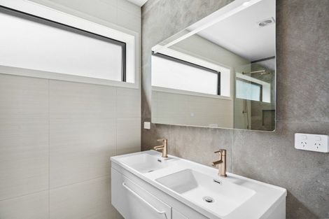 Photo of property in 25 Matipo Street, Wanaka, 9305