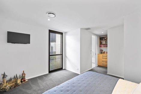 Photo of property in 27 Idris Road, Fendalton, Christchurch, 8052